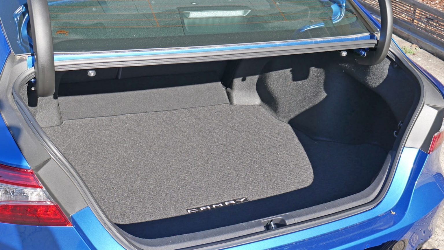 Toyota Camry storage features (Updated 06/2024)